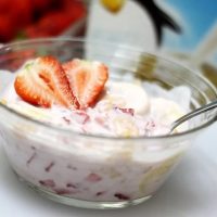 طرز تهیه ی یک صبحانه ی دلچسب با ماست طرز تهیه ی یک صبحانه ی دلچسب با ماست
